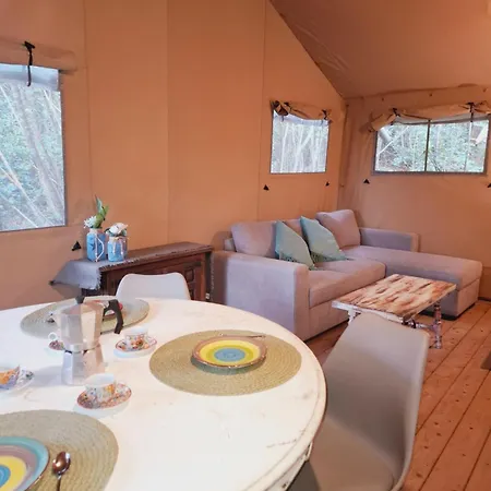 Glamping Serraiola Alta Luxe tent