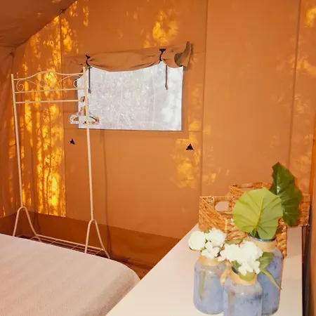 Luxury tent Glamping Serraiola Alta