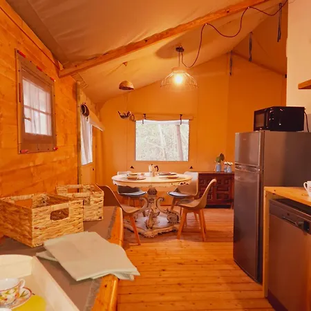 Luxury tent Glamping Serraiola Alta Frassine