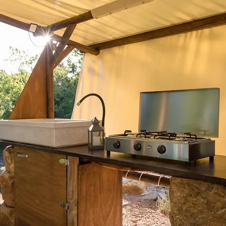 Luxury tent Glamping Serraiola Alta