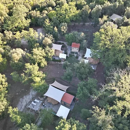 Luxury tent Glamping Serraiola Alta *