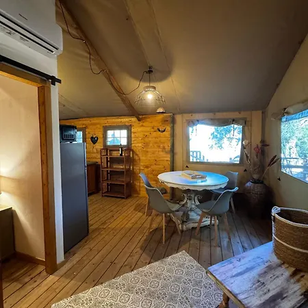 Роскошный шатер Glamping Serraiola Alta *